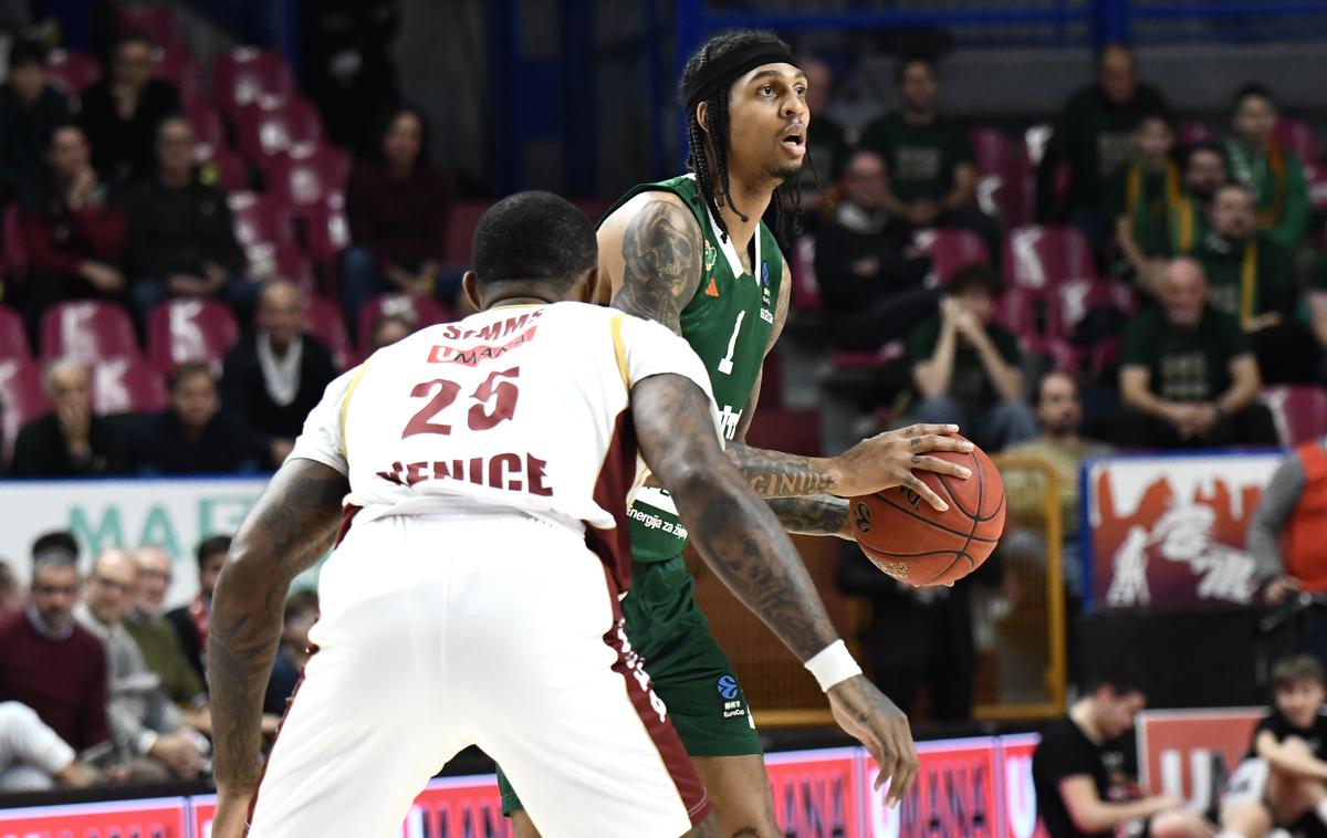 Reyer Venezia Cedevita Olimpija | Cedevita Olimpija je gostovala v Benetkah. | Foto Tine Ružič/Cedevita Olimpija