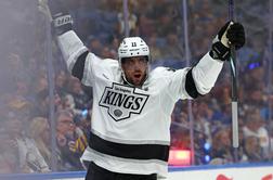 Anže Kopitar 19. sezono v ligi NHL začel s hat-trickom in zmago