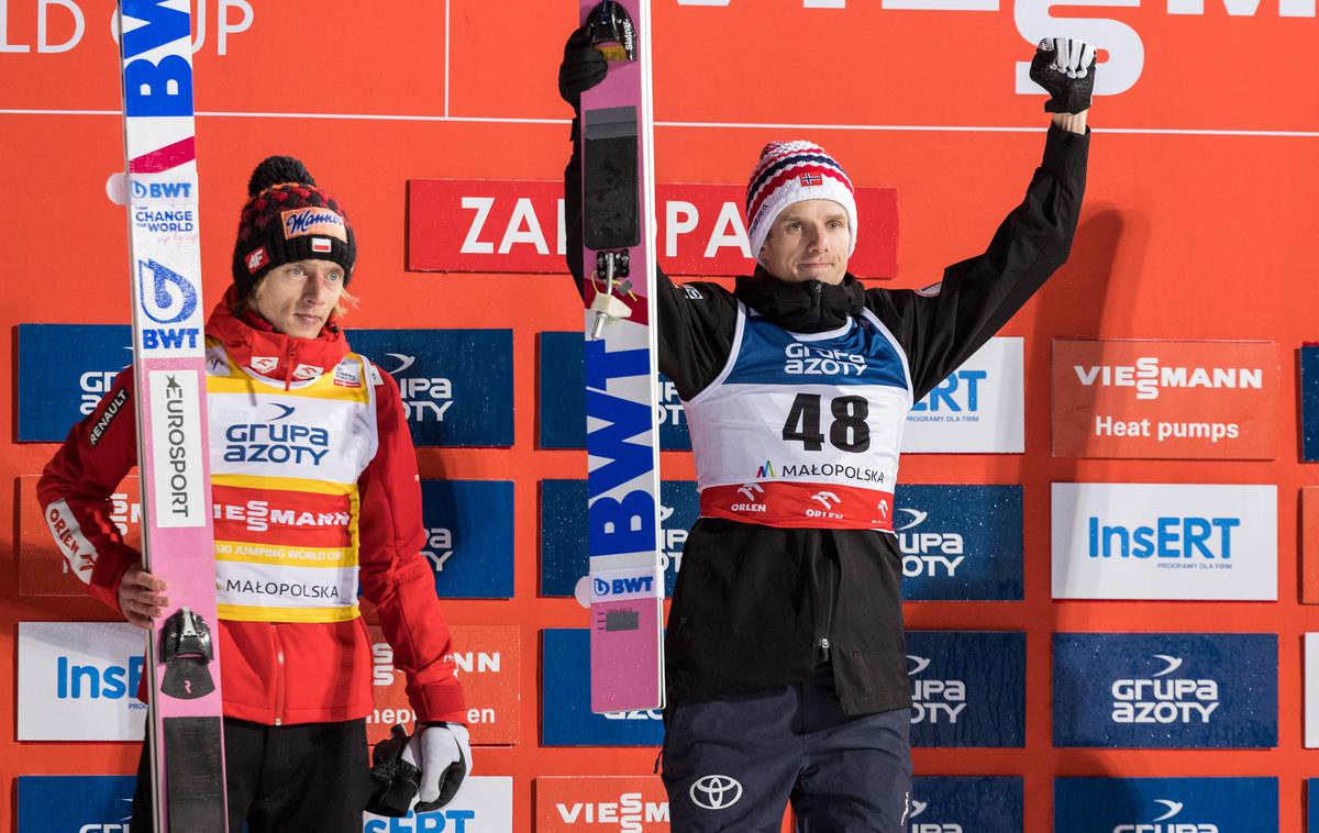 Thomas Thurnbichler | Halvor Egner Granerud je v nedeljo za 1,1 točke ugnal vodilnega skakalca zime Dawida Kubackega. Trener Poljakov meni, da je žirija naredila napako. | Foto Guliverimage