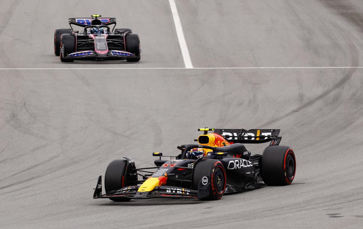 Barcelona Sergio Perez Pierre Gasly Red Bull Alpine | Francoski avtomobilski koncern Renault ne bo več dobavljal motorjev za moštvo Alpine. | Foto Reuters