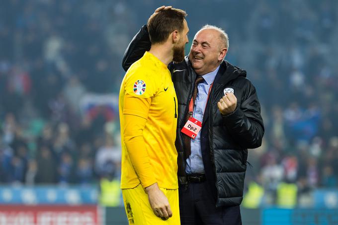 Kapetan Jan Oblak se bo v Nemčiji na tekme Slovenije s soigralci pripravljal v Wuppertalu.  | Foto: www.alesfevzer.com