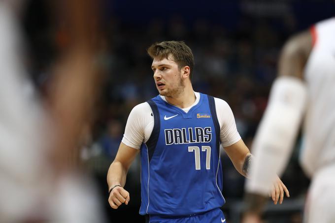 Nad tem, kaj Luki Dončiću uspeva v krstni sezoni v ligi NBA, je navdušen. | Foto: Guliverimage/Getty Images