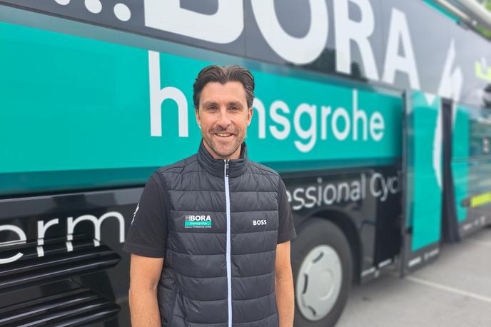 Bernhard Eisel Bora | Bernhard Eisel, športni direktor ekipe BORA - hansgrohe, o doprinosu Primoža Rogliča v to nemško zasedbo. | Foto Alenka Teran Košir