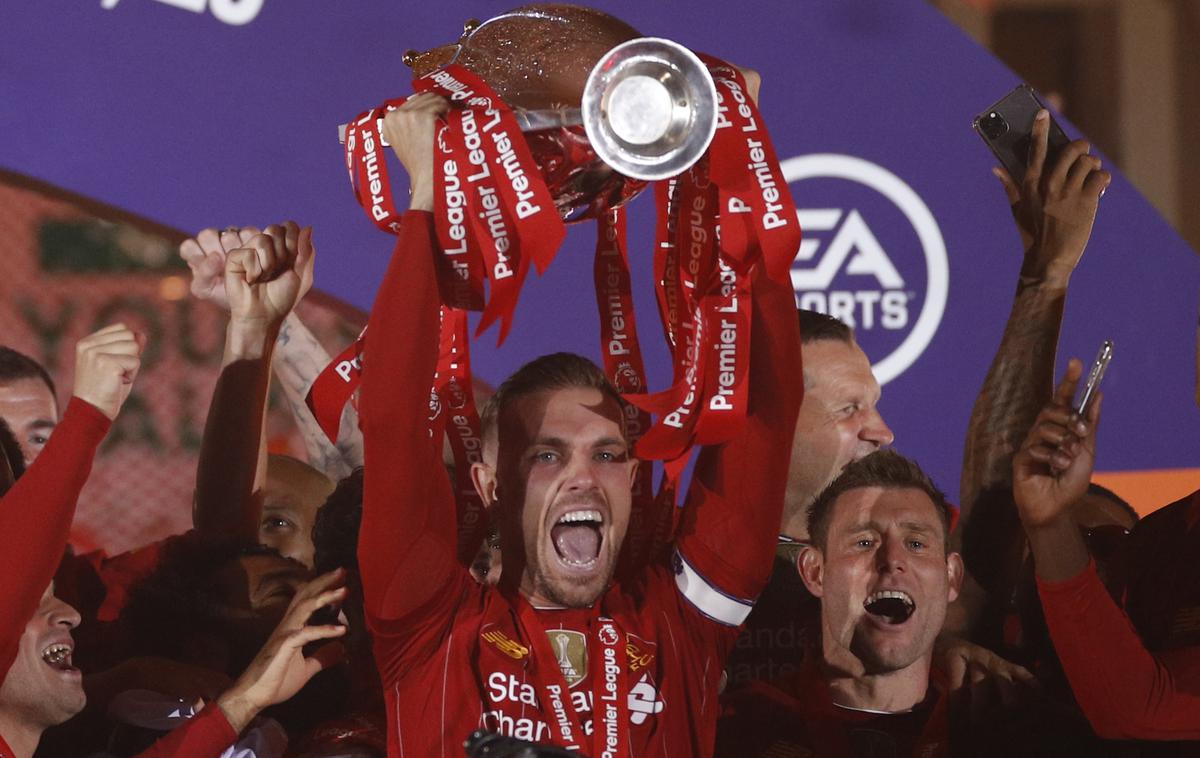 Jordan Henderson | Angleško združenje nogometnih novinarjev (FWA) je za najboljšega nogometaša sezone 2019/20 izbralo Jordana Hendersona, igralca angleškega prvaka Liverpoola | Foto Reuters