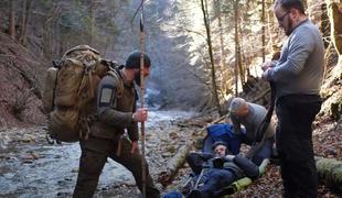 Najprej so se šalili, nato jih je grabil obup #video