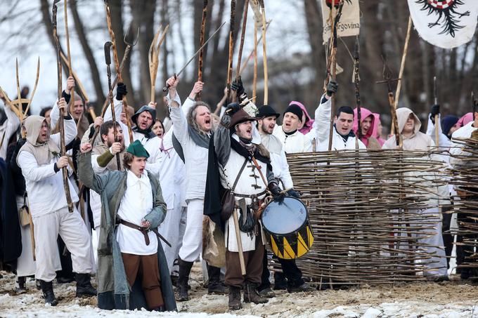 Jedro upora je bilo v današnjem Hrvaškem Zagorju. Leta 1573, ko je izbruhnil upor, se je to ozemlje še štelo oziroma dojemalo za del banovine Slavonije. Na fotografiji iz leta 2018: domačini iz Dolnje Stubice so uprizorili zgodovinsko bitko pri Stubici iz 9. februarja 1573 med kmečko vojsko pod vodstvom Matije Gubca in plemiško vojsko pod vodstvom podbana Gašparja Alapića.   | Foto: Guliverimage/Vladimir Fedorenko