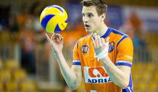 Jan Kozamernik še leto dni za ACH Volley