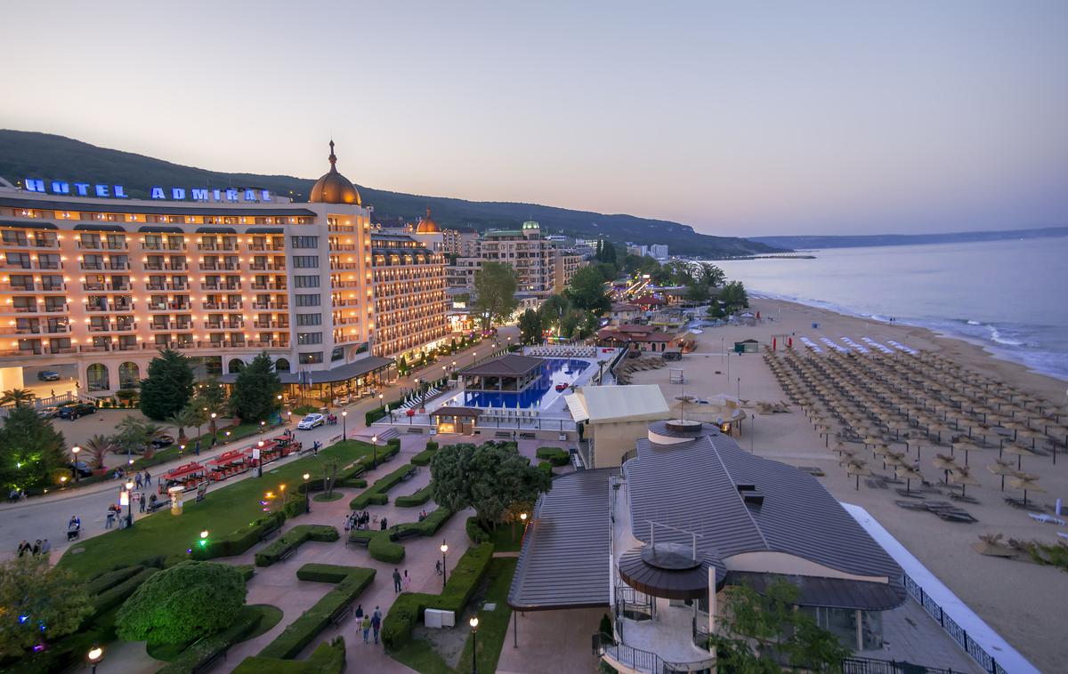 Varna, Bolgarija | Glasovanje se bo končalo ob 18. uri po srednjeevropskem času, ko bodo objavili izide vzporednih volitev. Končni izidi bodo znani v nekaj dneh. | Foto Shutterstock