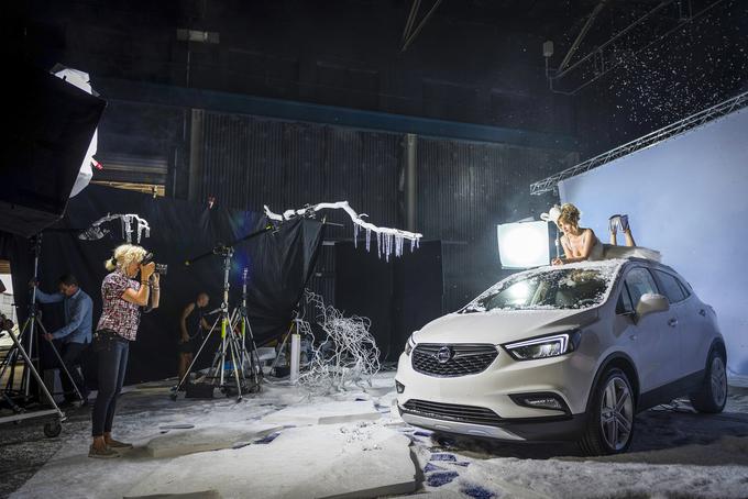 Na fotografiranju ni manjkala niti nova opel mokka rocks. | Foto: Opel