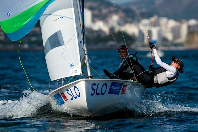 Tudi posadla Tina Mrak - Veronika Macarol se v Riu de Janeiru poteguje za olimpijsko medaljo. | Foto: Getty Images