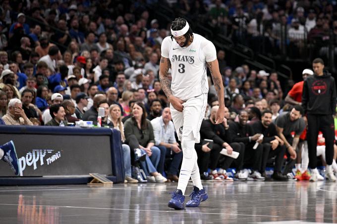 Anthony Davis bo moral počivati nekaj tednov. | Foto: Reuters