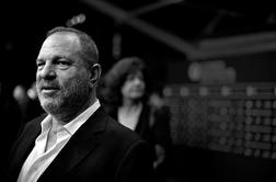 Weinstein asistentki za molk o spolnih zlorabah plačal več kot sto tisoč evrov