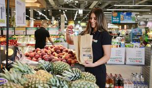 Spar po umiku spornih breskev in sliv napovedal dodaten nadzor