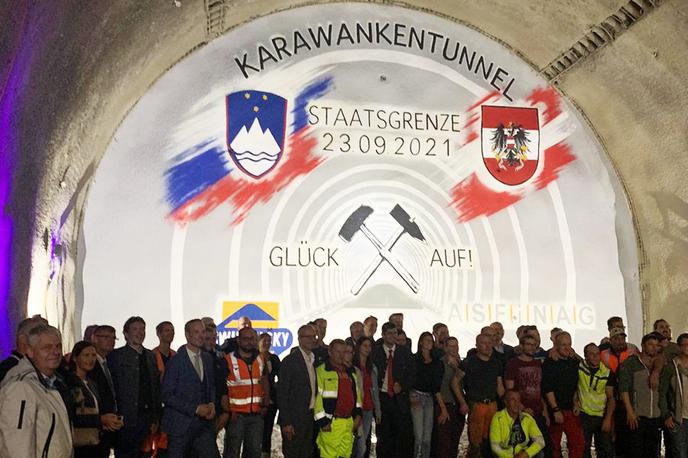 predor Karavanke | Svečanost ob dokončanju avstrijskega dela nove predorne cevi. S slovenske strani je bil prisoten Peter Gašperšič, nekdanji infrastrukturni minister, danes član uprave Darsa. | Foto Asfinag