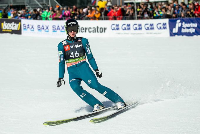 Peter Prevc in trener Gorazd Bertoncelj se bosta po sezoni zagotovo pogovorila. | Foto: Vid Ponikvar