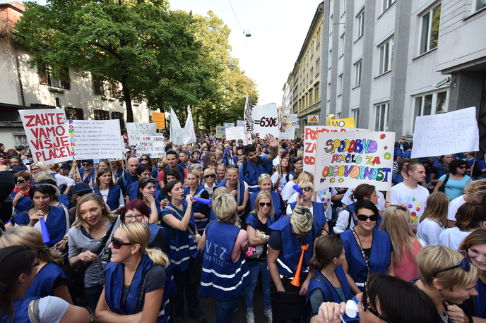 Protestni shod pomočnic vzgojiteljiv | Foto STA