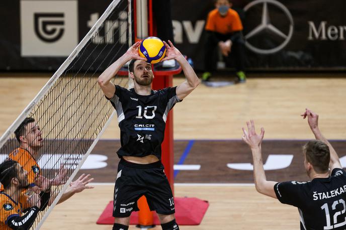 Jan Brulec | Jan Brulec ostaja član Calcit Volleyja. | Foto Vid Ponikvar