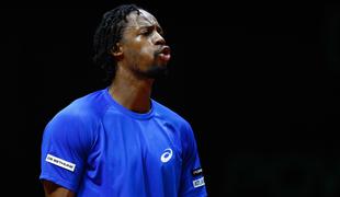 Provokacija: Gael Monfils se je tudi po dvoboju spravil na Federerja