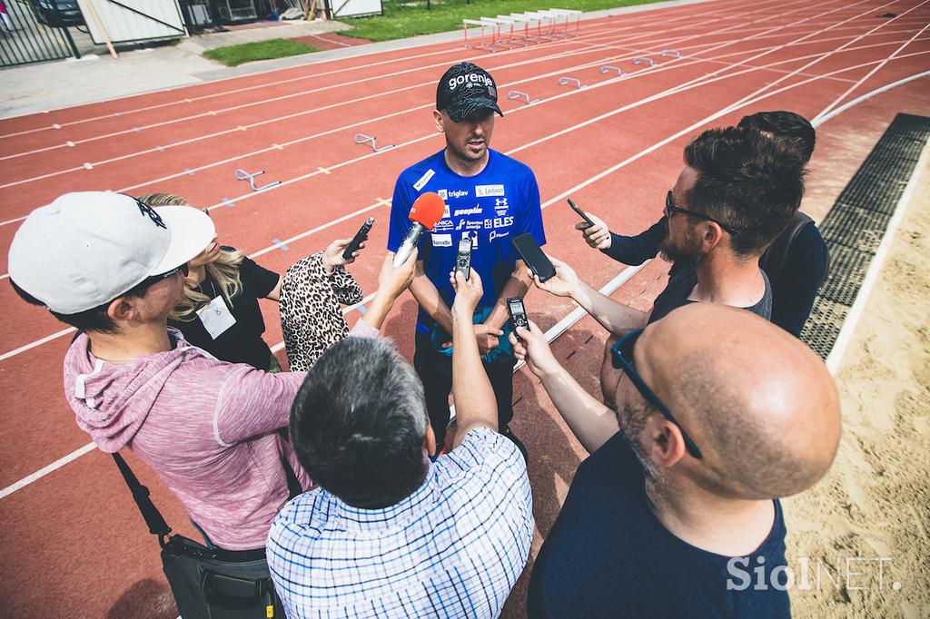 Skakalci skakalke trening Kranj