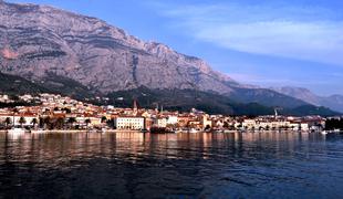 Makarska: lokalni veljaki ukinjajo ribiške večere, domačini jezni in ogorčeni