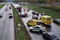 Vožnja v napačno smer: mesec dni po hudi nesreči umrla še ena potnica