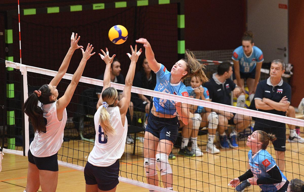 Slovenska ženska odbojkarska reprezentanca, prijateljska tekma z Grčijo | Slovenke so bile spet boljše od Grkinj. | Foto Aleš Oblak