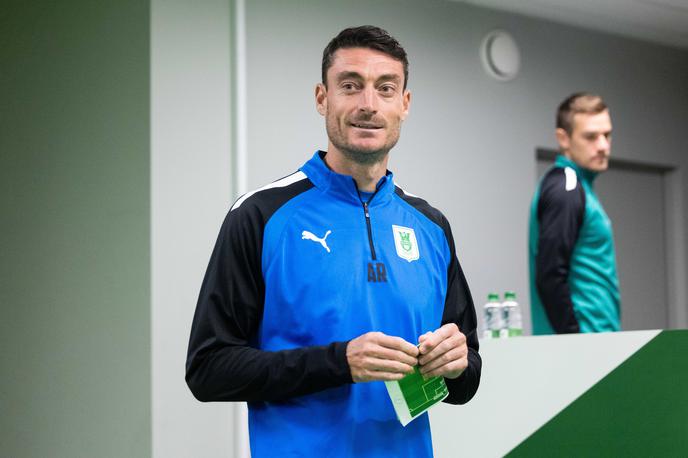 Albert Riera | Trener Olimpije Albert Riera se je nedavno vrnil iz Turčije, kjer je Olimpija opravila prvi del zimskih priprav. | Foto Vid Ponikvar/Sportida