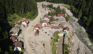 Zbiramo denar za prizadete v poplavah: poglejte, kako lahko prispevate tudi vi