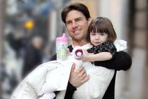 Tom Cruise in Suri Cruise