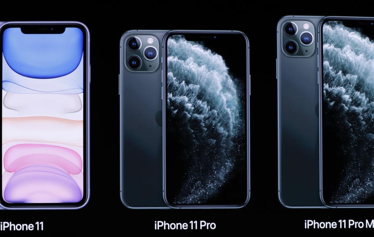 iPhone 11, iPhone 11 Pro | Poleg letošnjih treh najnovejših iPhonov (na fotografiji) bodo nov operacijski sistem iOS 13 lahko prevzeli tudi starejši iPhoni, ki imajo vsaj dva gigabajta delovnega pomnilnika. | Foto Reuters