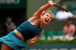 Veliki preobrat Simone Halep, Hercogova izpadla tudi med dvojicami