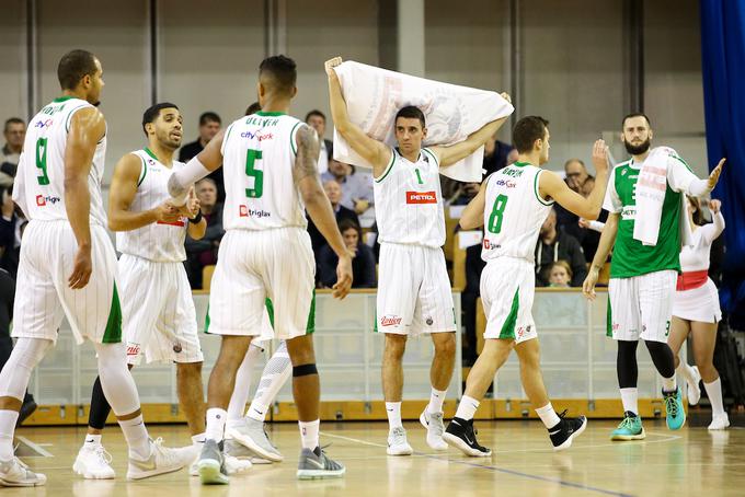 Olimpija je po državnem prvenstvu in pokalu osvojila še tretjo lovoriko v letu 2017. | Foto: Matic Klanšek Velej/Sportida