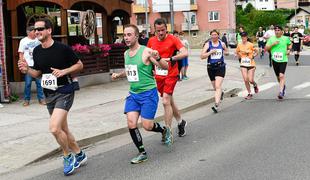 38. maraton treh src  bo štel tudi za državne naslove