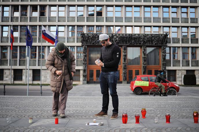 Protest prižig sveč | Foto STA