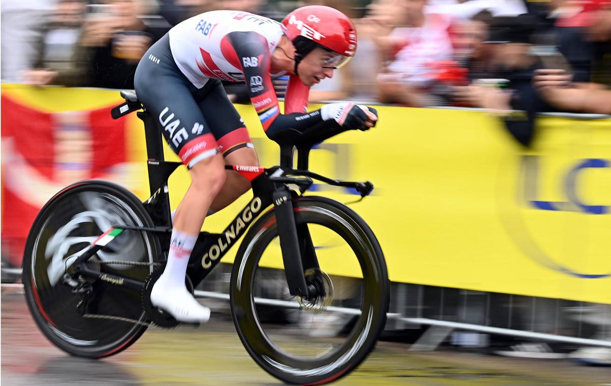 Tadej Pogačar, TDF22 | Tadej Pogačar je prvi dan že pokazal, da ima resen namen naskakovati tretji zaporedni naslov najboljšega na Dirki po Franciji. | Foto Guliverimage