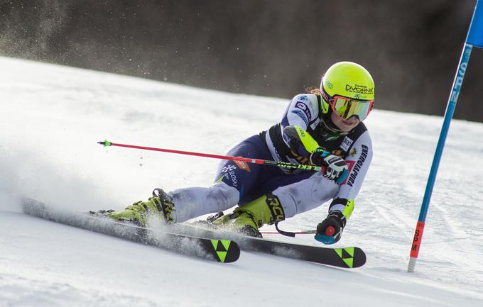 Neja Dvornik bo po novem trenirala pod taktirko Denisa Šteharnika. | Foto: Sportida