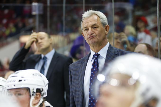 Trener Darryl Sutter se je že pred sezono zavedal, da bo boj za končnico izjemno težek. | Foto: Reuters