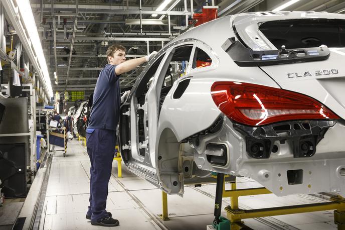 Tovarna mercedes-benz | Foto Reuters