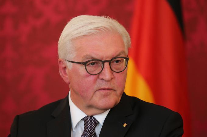 Nemški predsednik Frank-Walter Steinmeier je hotel pred dnevi skupaj s predsedniki Poljske in baltskih držav obiskati Ukrajino, a so menda iz Kijeva sporočili, da je Steinmeier nezaželen. Razlog naj bi bila domnevna Steinmeierjeva naklonjenost Rusiji. Poteza Ukrajine je v Nemčiji dvignila precej prahu. Kar precej je bilo opozoril, da je Ukrajina z zavrnitvijo Steinmeierja naredila napako.  | Foto: Guliverimage/Vladimir Fedorenko