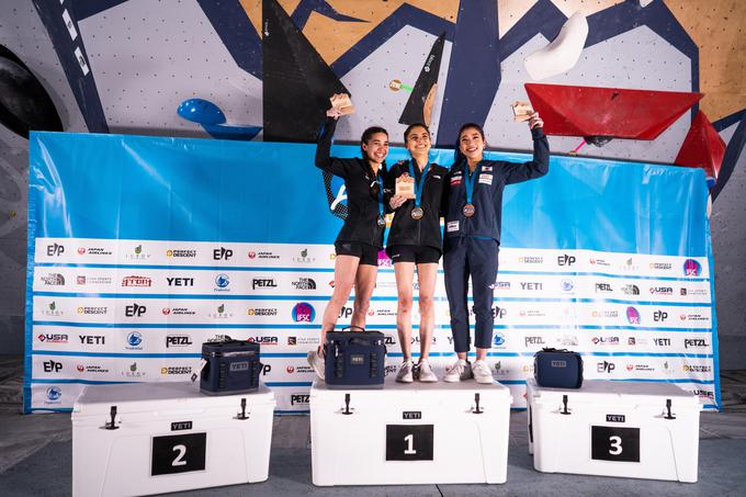 Američankama Natalii Grossman in Brooke Raboutou se je na zmagovalnem odru pridružila Japonka Miho Nonaka. | Foto: Daniel Gajda/IFSC