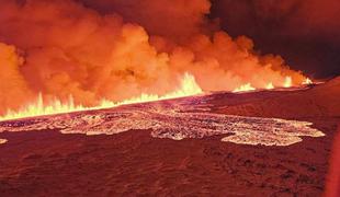 Islandski vulkan spet izbruhnil, lava teče po mestnih ulicah #video