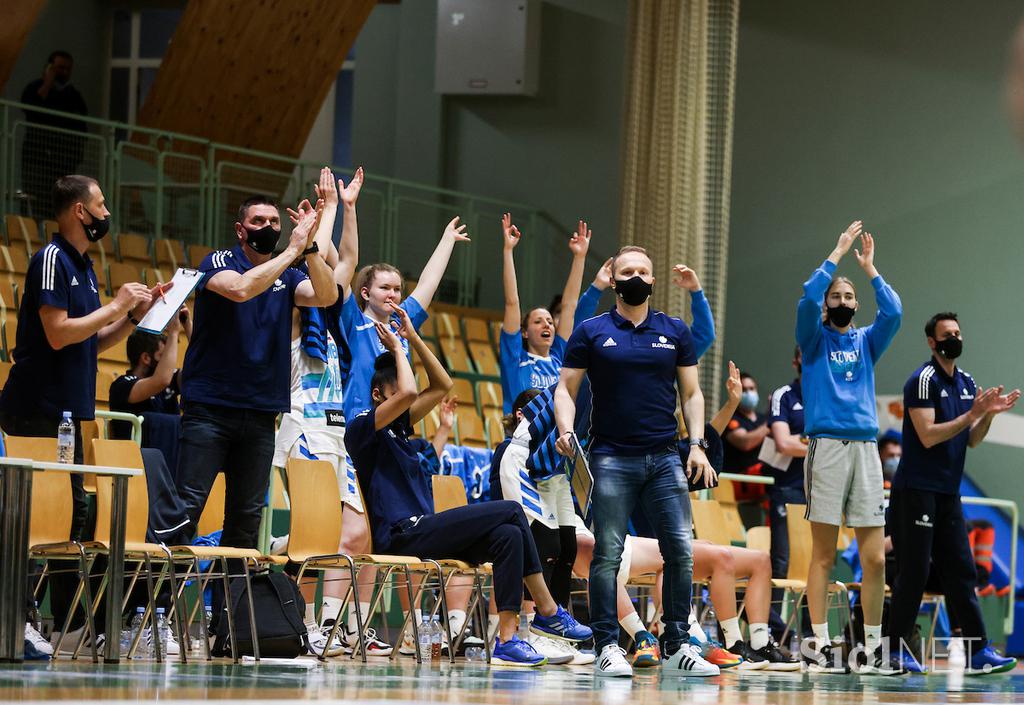 Slovenija : Črna Gora (ženska košarka, priprave na EuroBasket)