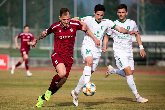 Ko je Matija Burin nazadnje nastopil v članskem dresu Olimpije, so zmaji izgubili v Kranju z 1:2. | Foto: Vid Ponikvar