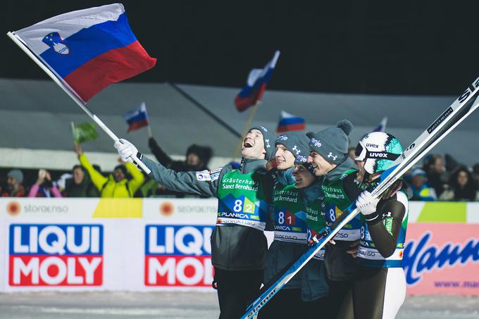 Anže Lanišek, Timi Zajc, Žiga Jelar, Lovro Kos, prvaki, Planica 2023 | Foto: Grega Valančič/Sportida