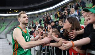 Vznemirjenje v slačilnici Cedevite Olimpije