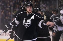 Kopitar podajalec pri zmagi proti Calgaryju (video)