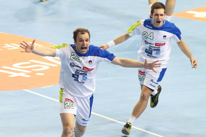 Prva uvrstitev v polfinale svetovnih prvenstev  je porodila eksplozijo čustev. | Foto: Sportida