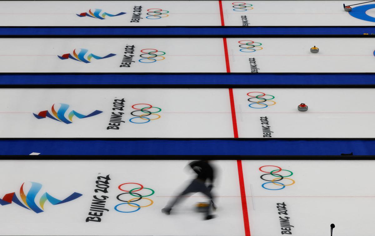 Curling Peking 2022 | Na ZOI v Pekingu se bodo danes za točke že potegovale prve reprezentance v curlingu. | Foto Reuters