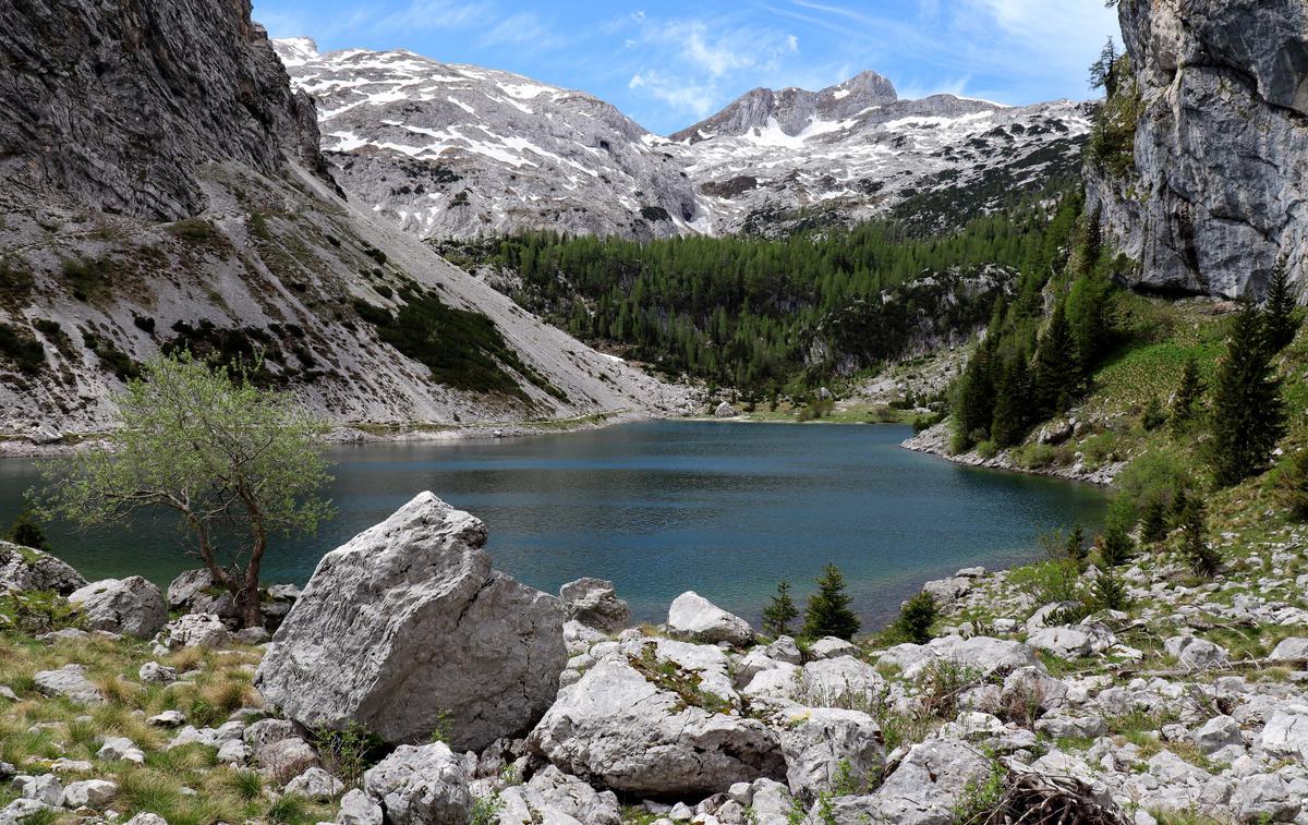 Krnsko jezero | Pohod do Krnskega jezera je lep družinski izlet. | Foto Matej Podgoršek