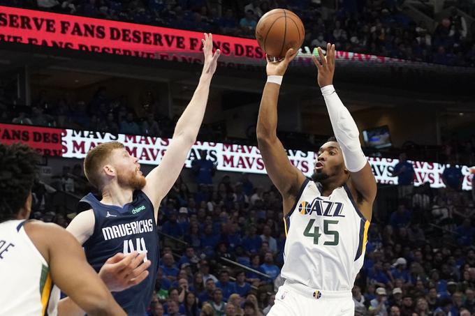 Donovan Mitchell je v drugem polčasu dosegel kar 30 točk. | Foto: Reuters